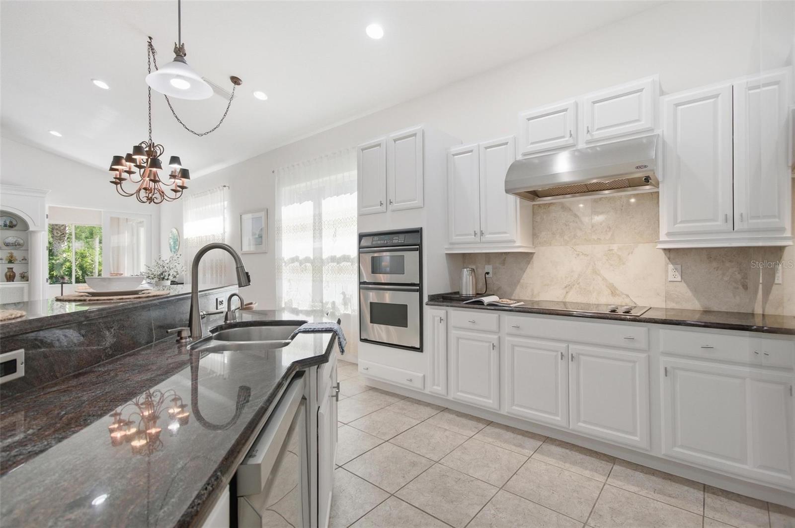 33 MARSHVIEW LN