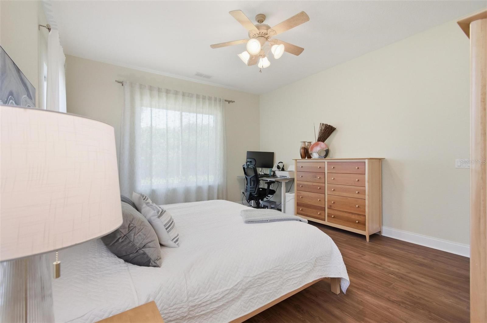 33 MARSHVIEW LN
