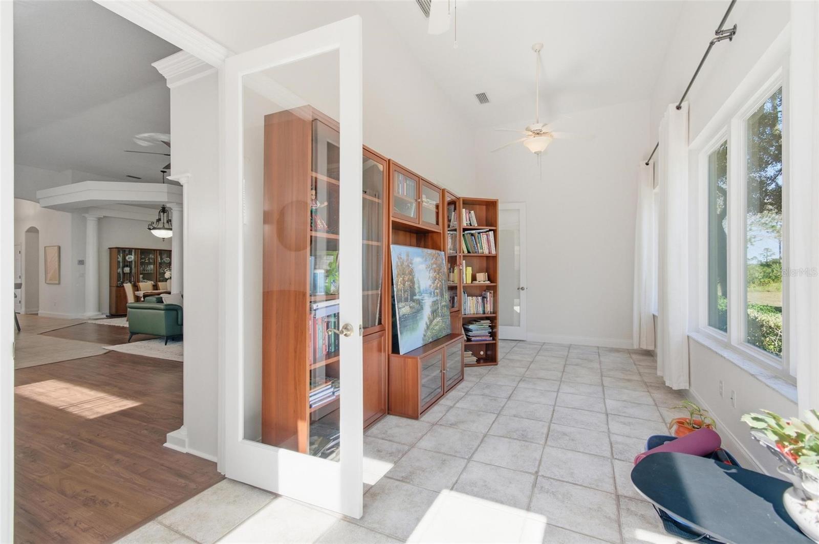 33 MARSHVIEW LN