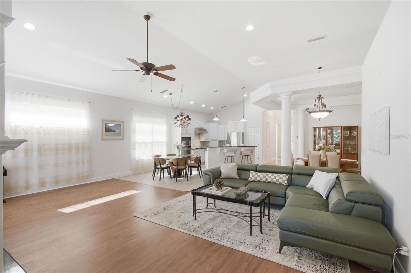 33 MARSHVIEW LN