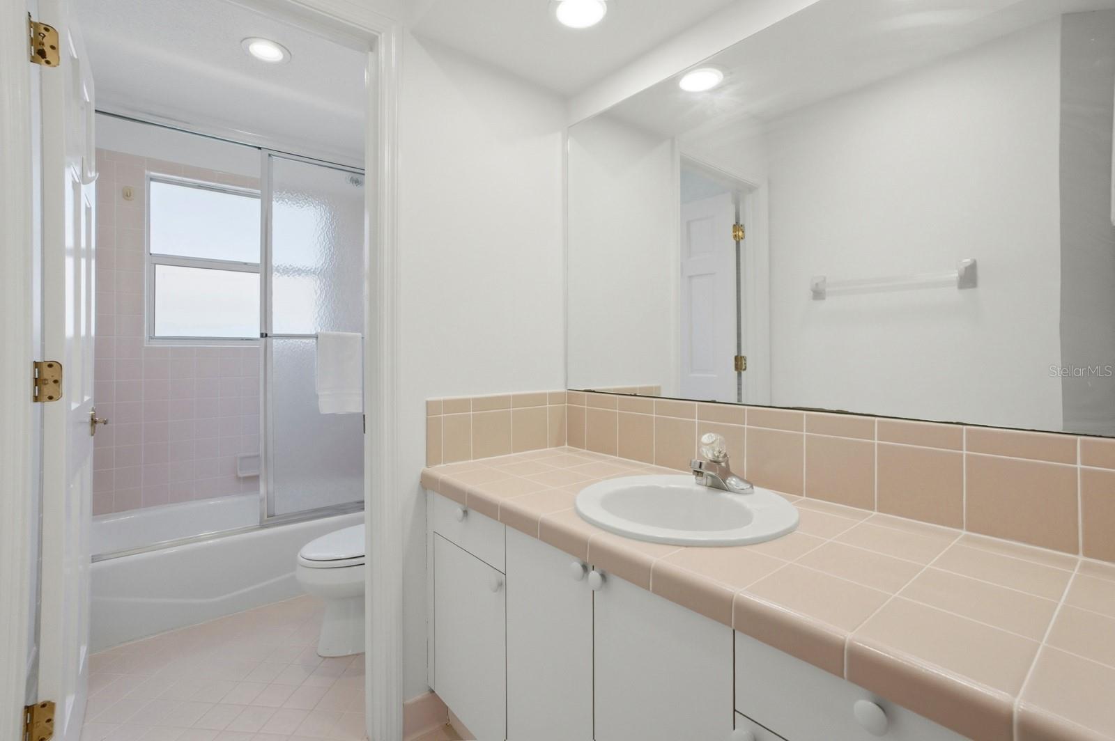 13 MADEIRA CT