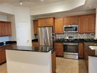 7804 LAKE VISTA CT #404