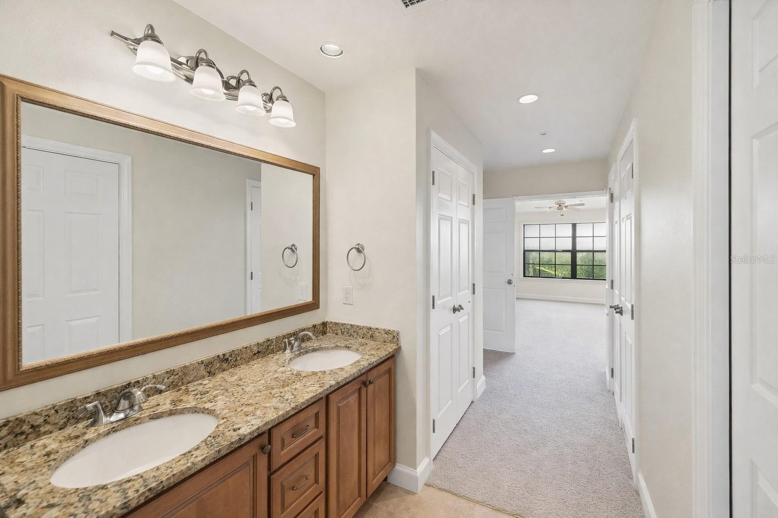 7804 LAKE VISTA CT #404