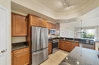 7804 LAKE VISTA CT #404