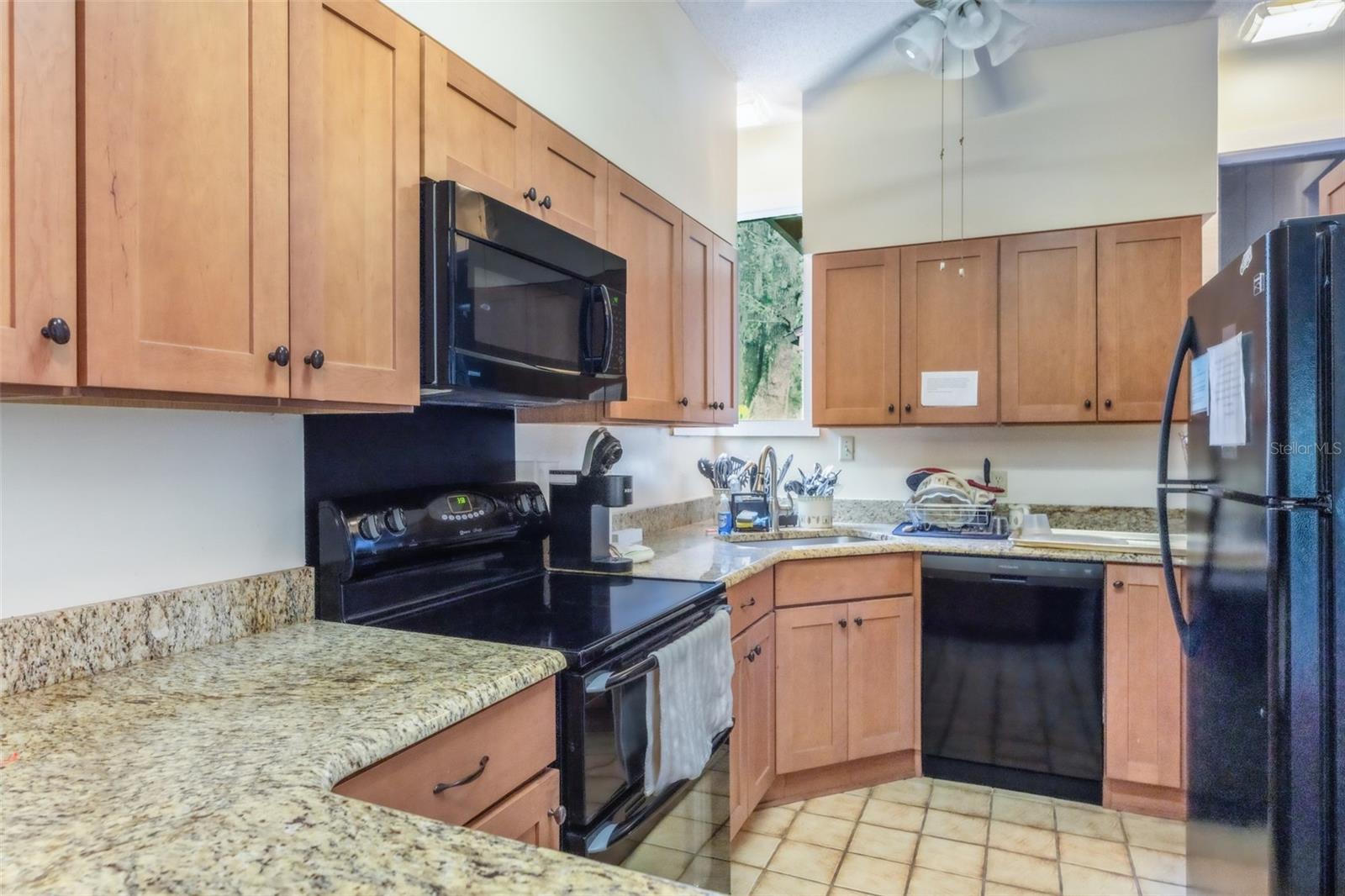 11 FAIRWAYS CIR #11
