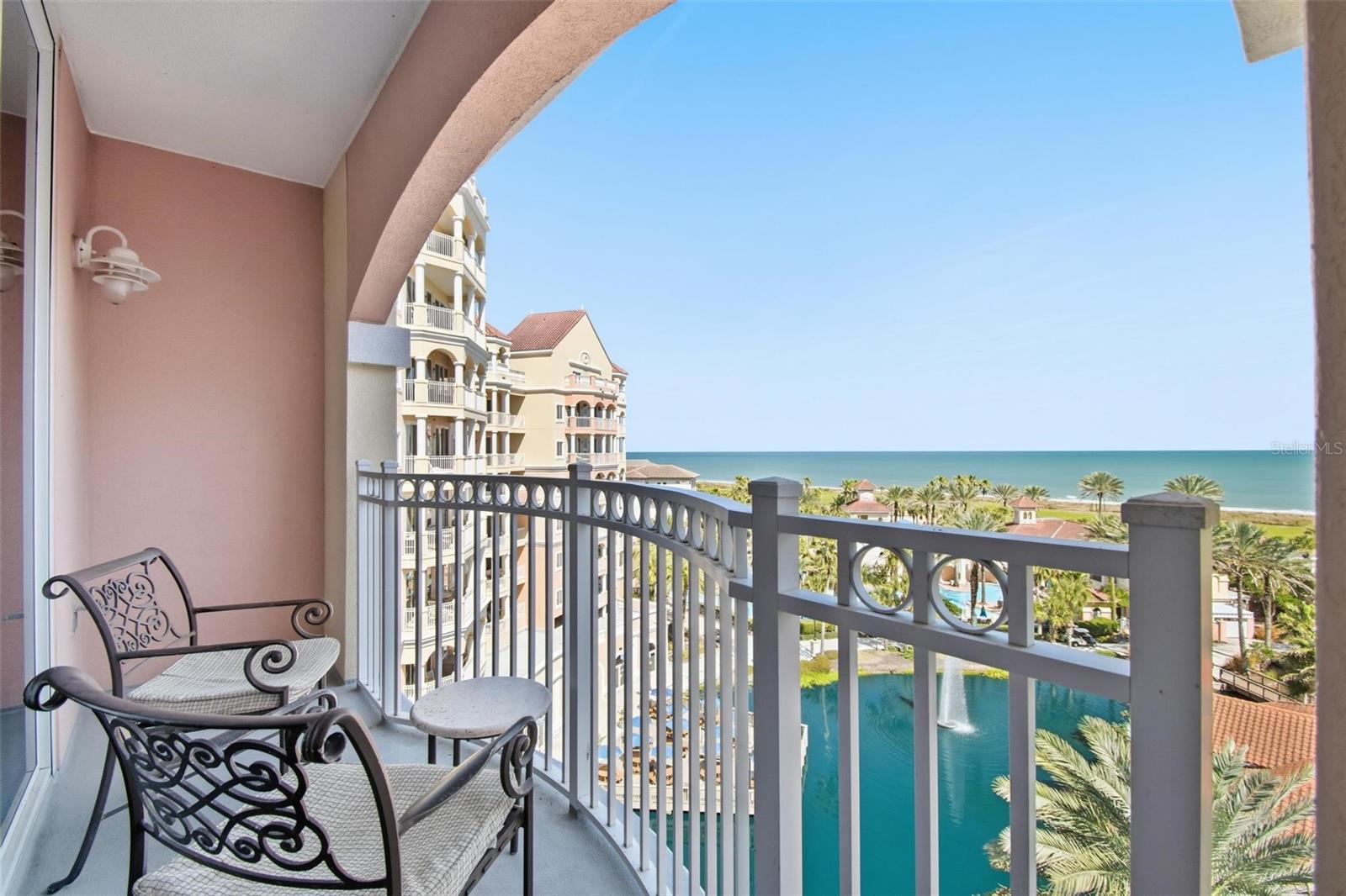 200 OCEAN CREST DR #635
