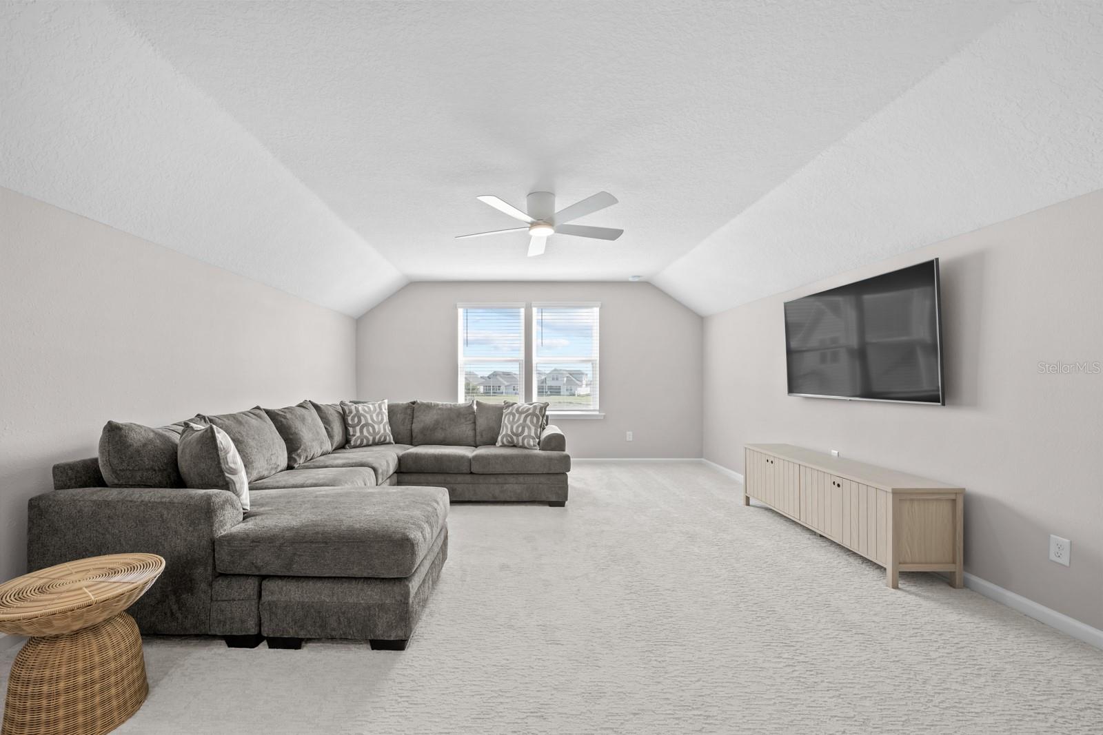 41 LOS LAGOS BLVD