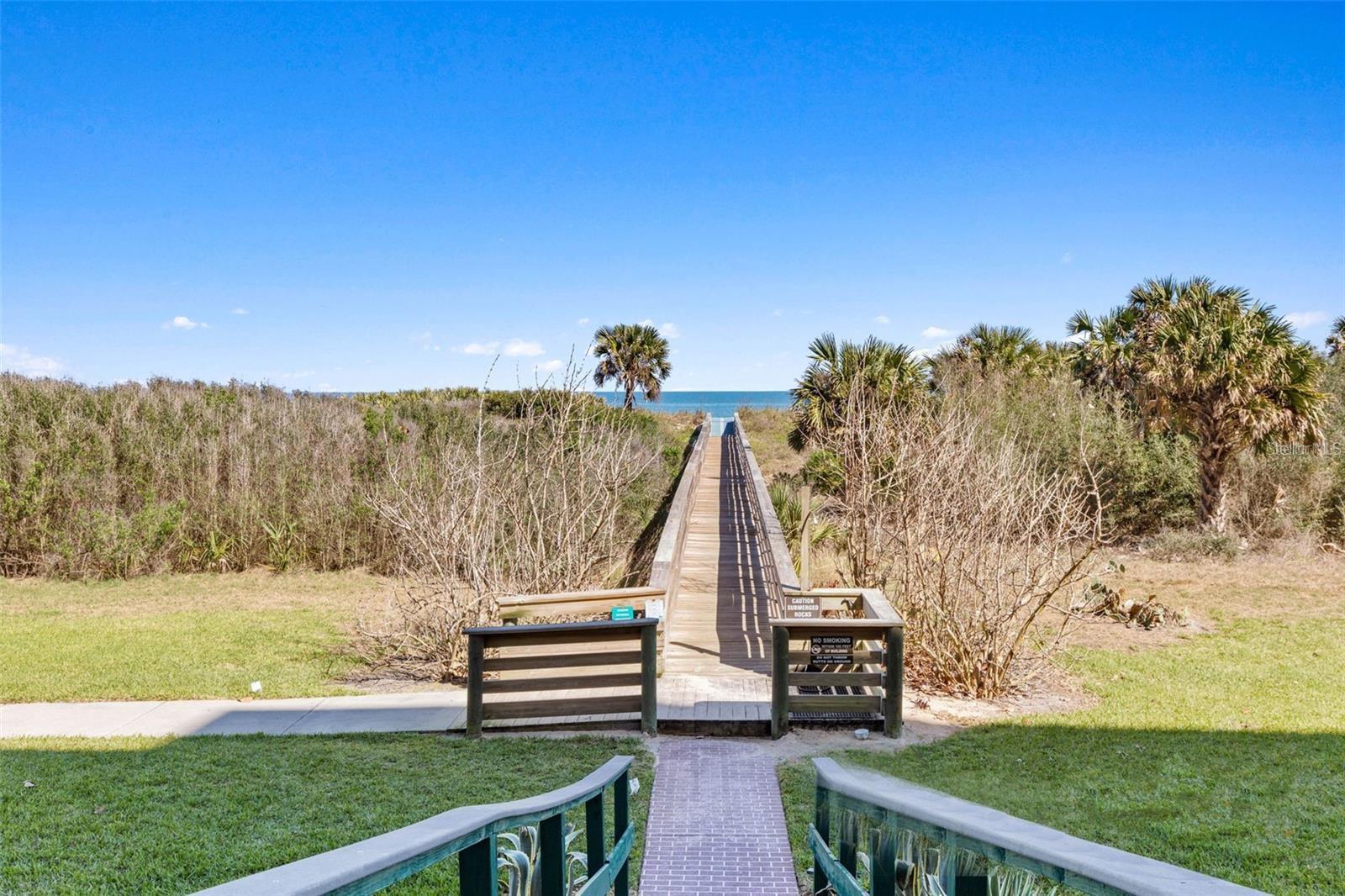 41 LOS LAGOS BLVD
