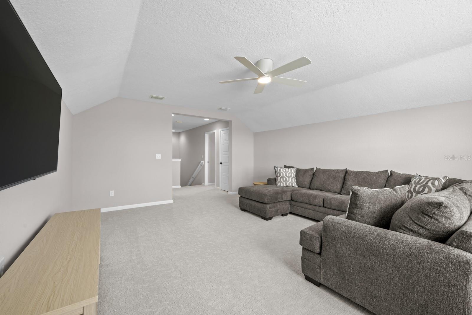 41 LOS LAGOS BLVD