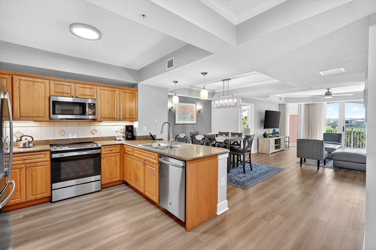 200 OCEAN CREST DR #217