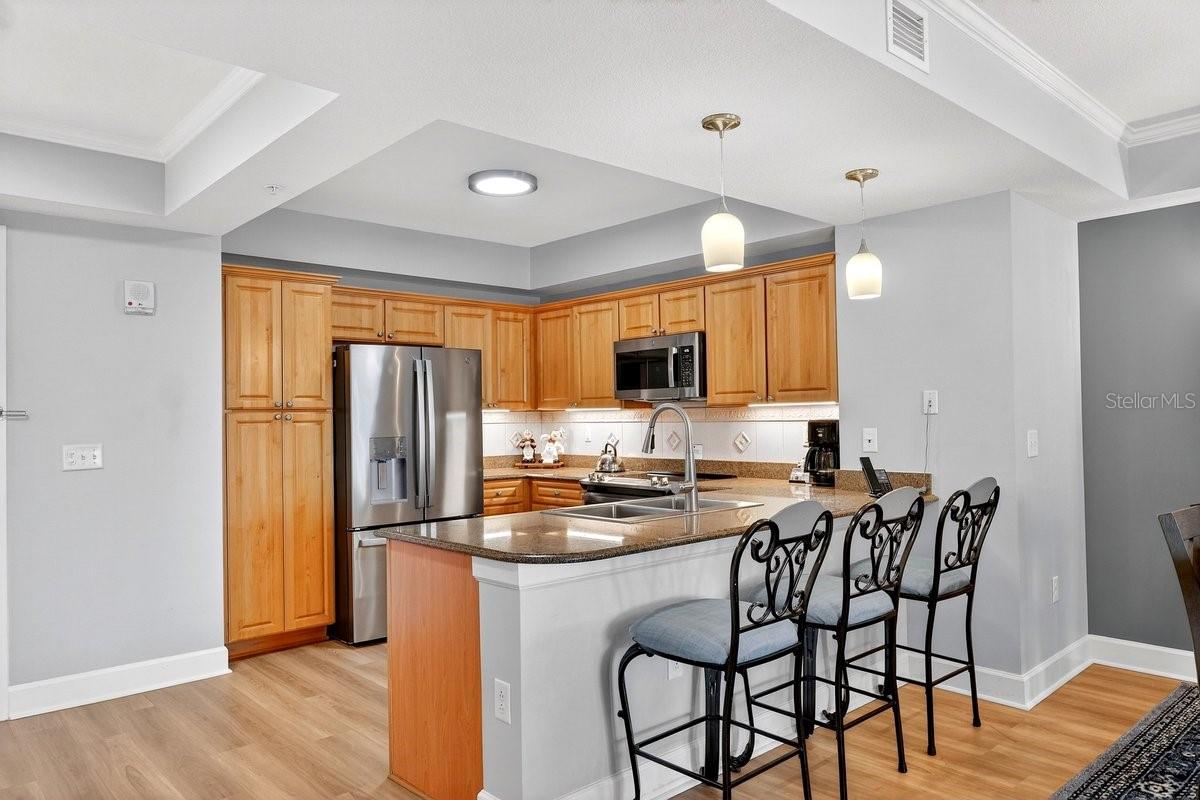 200 OCEAN CREST DR #217