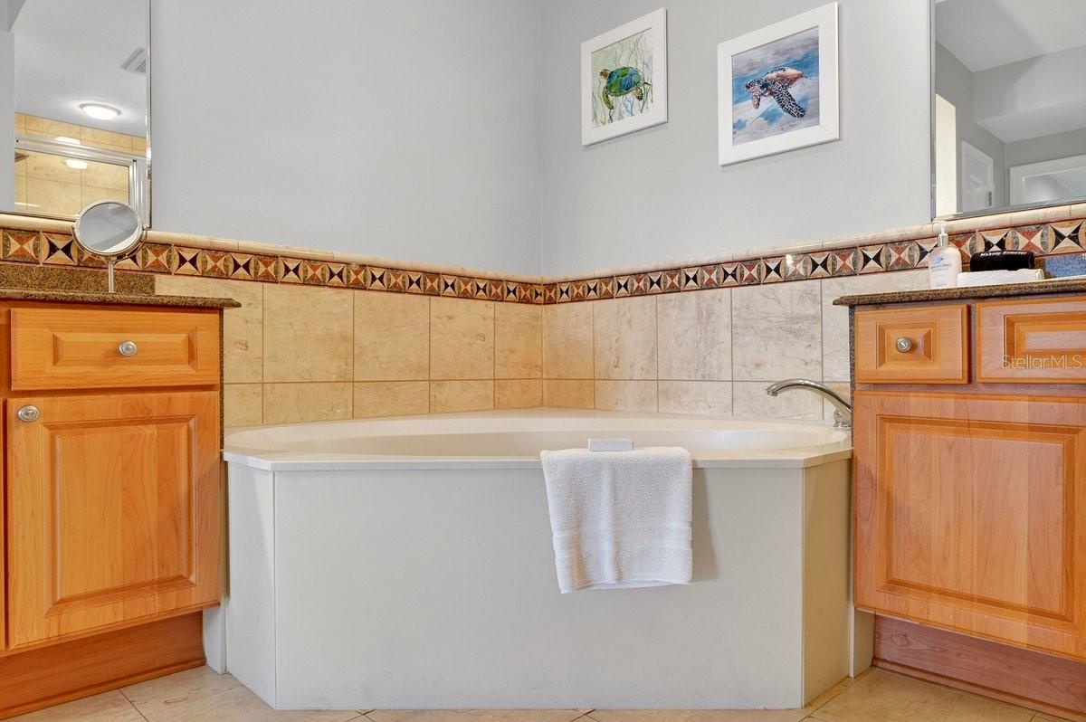 200 OCEAN CREST DR #217