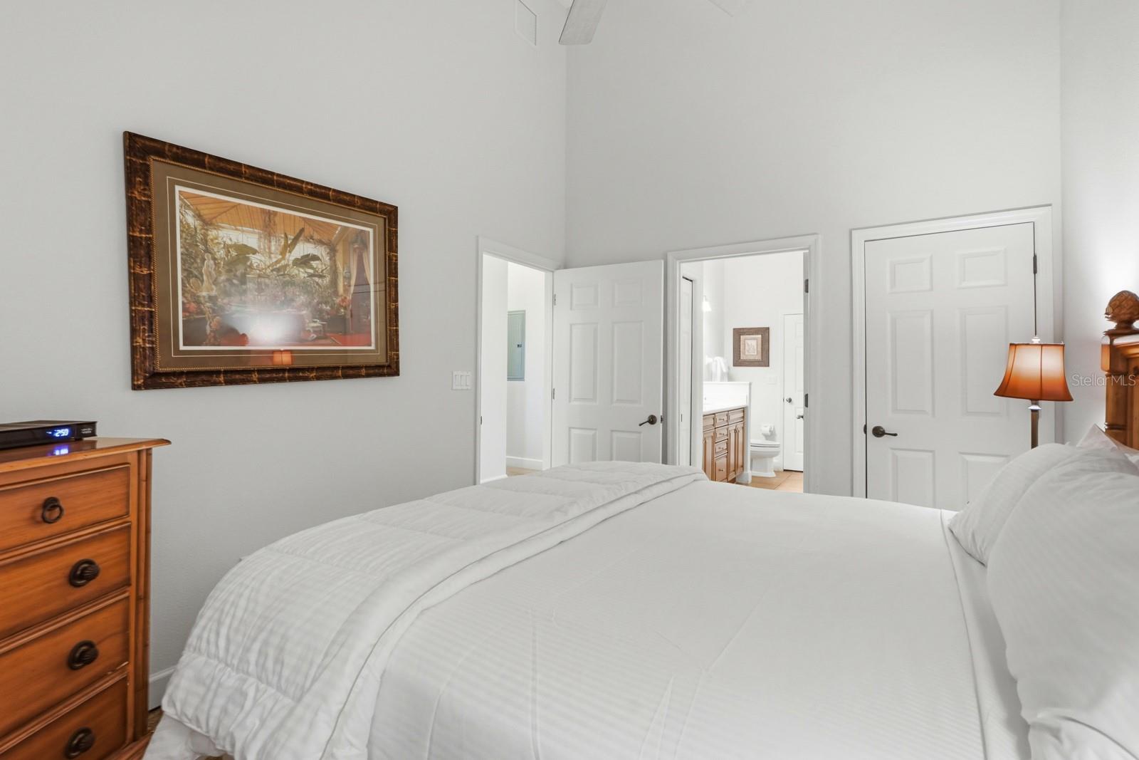 5 OCEAN CREST DR #1443