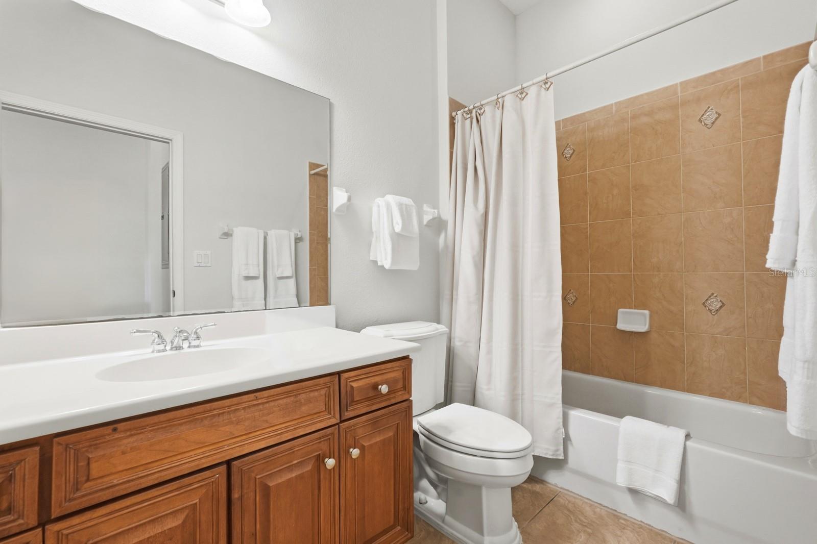 5 OCEAN CREST DR #1443