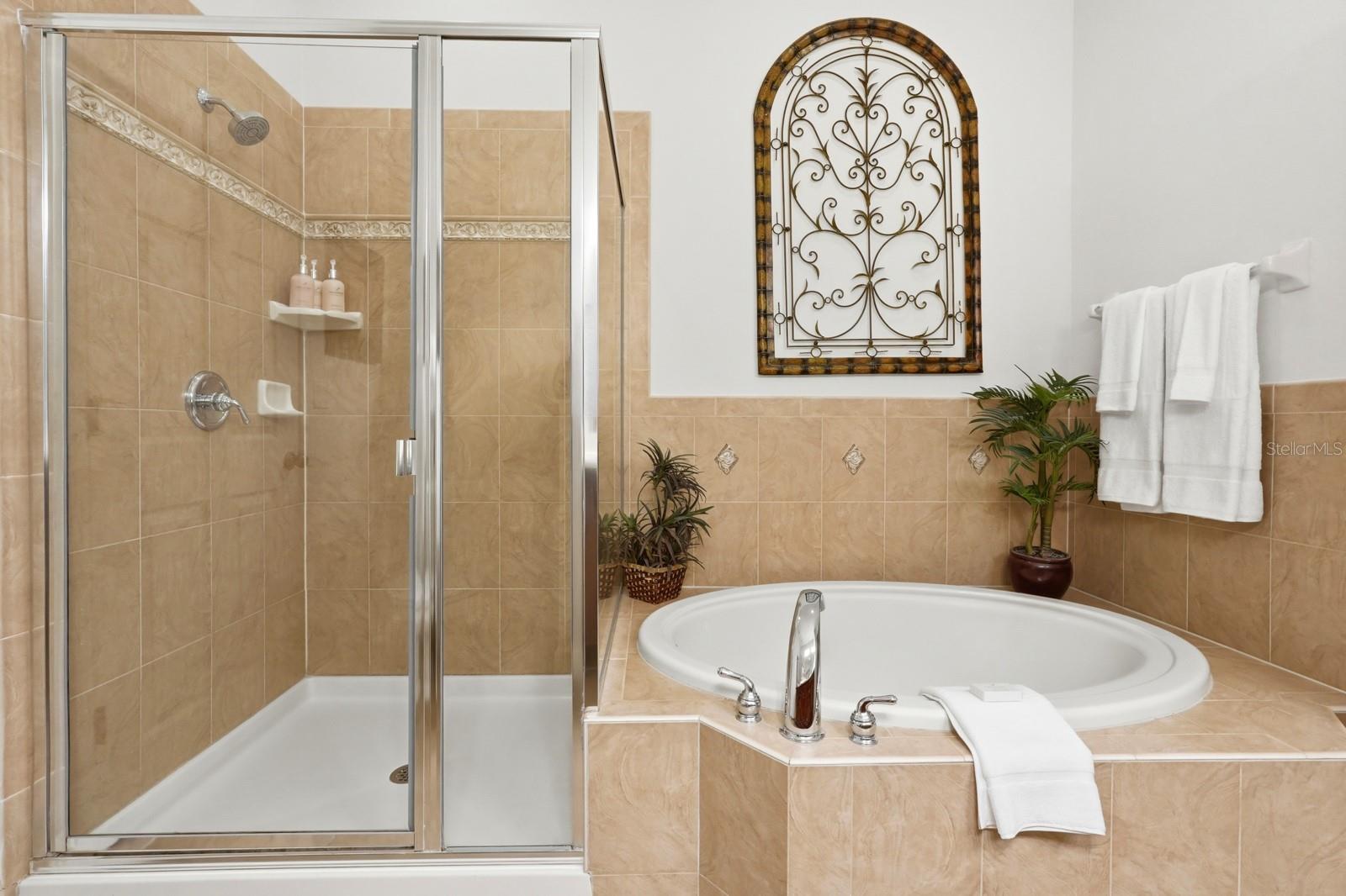 5 OCEAN CREST DR #1443