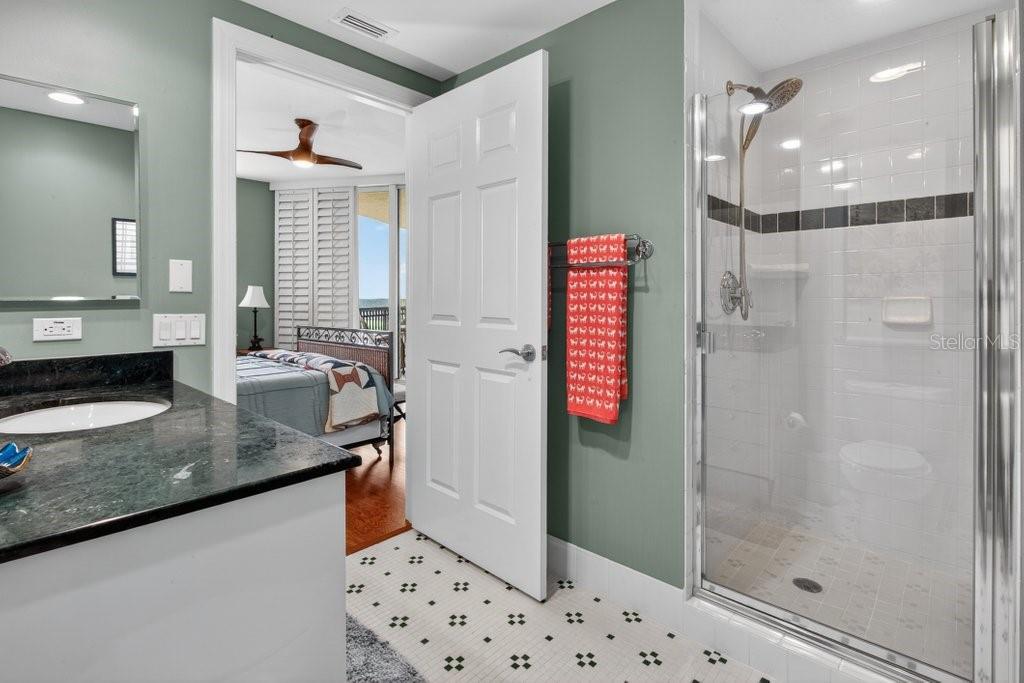 19 AVENUE DE LA MER #804