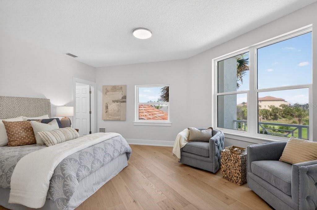 6 RIVIERA PL