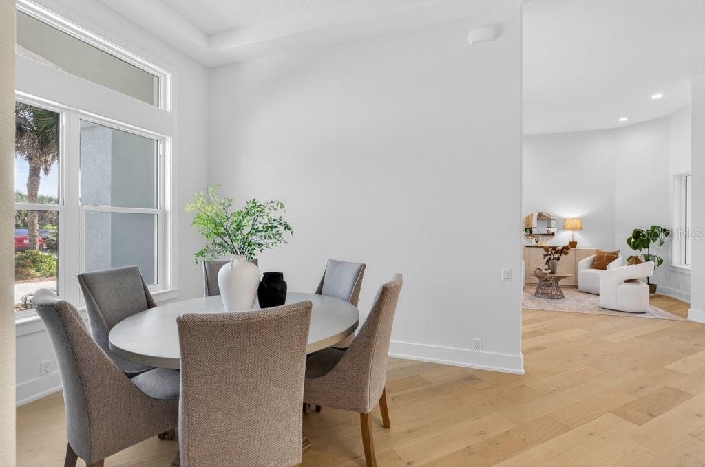 6 RIVIERA PL