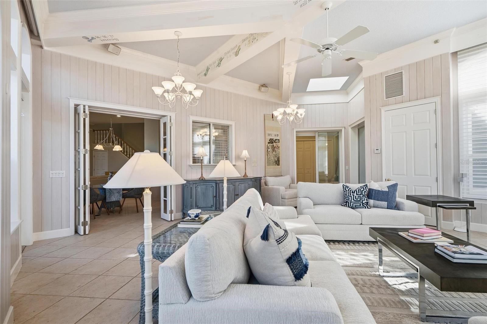 10 CORDOBA CT