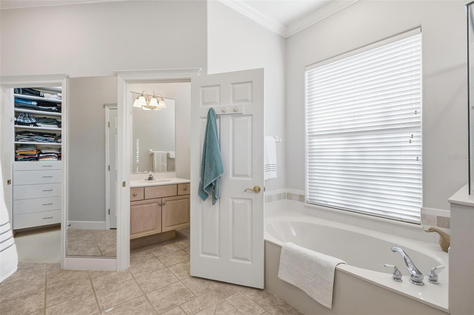 10 CORDOBA CT