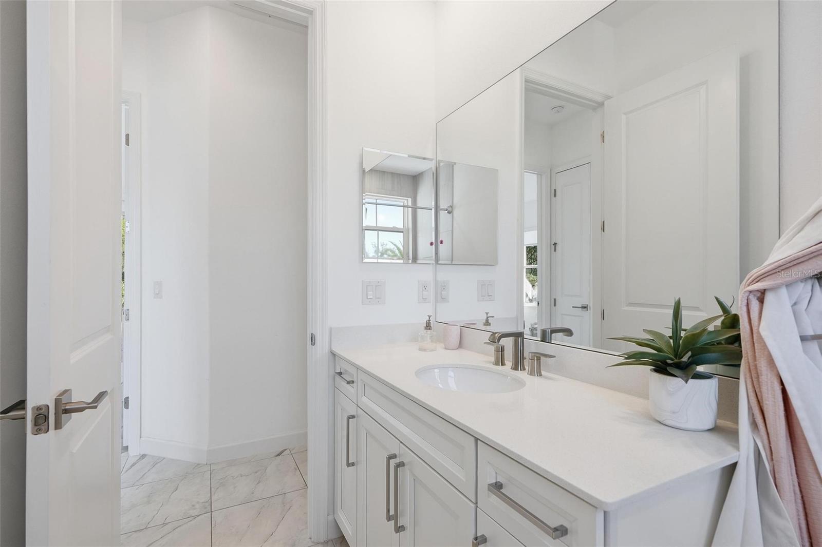 67 NEW LEATHERWOOD DR