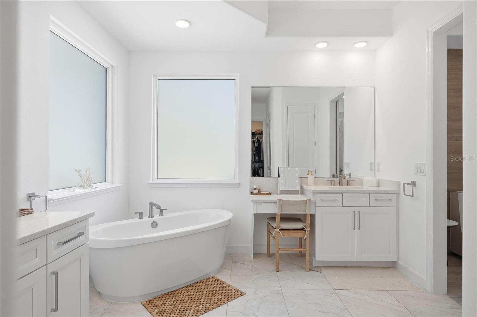 67 NEW LEATHERWOOD DR