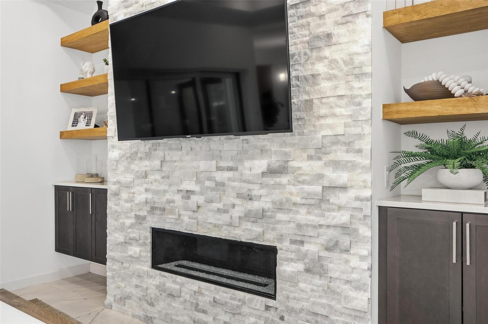 67 NEW LEATHERWOOD DR