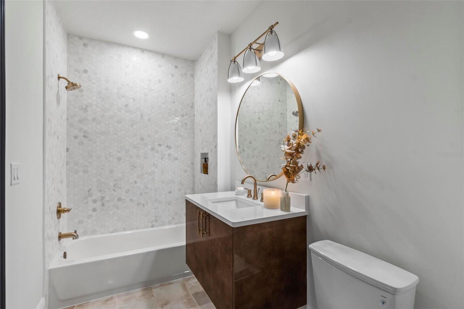 455 RIVERFRONT DR #A303