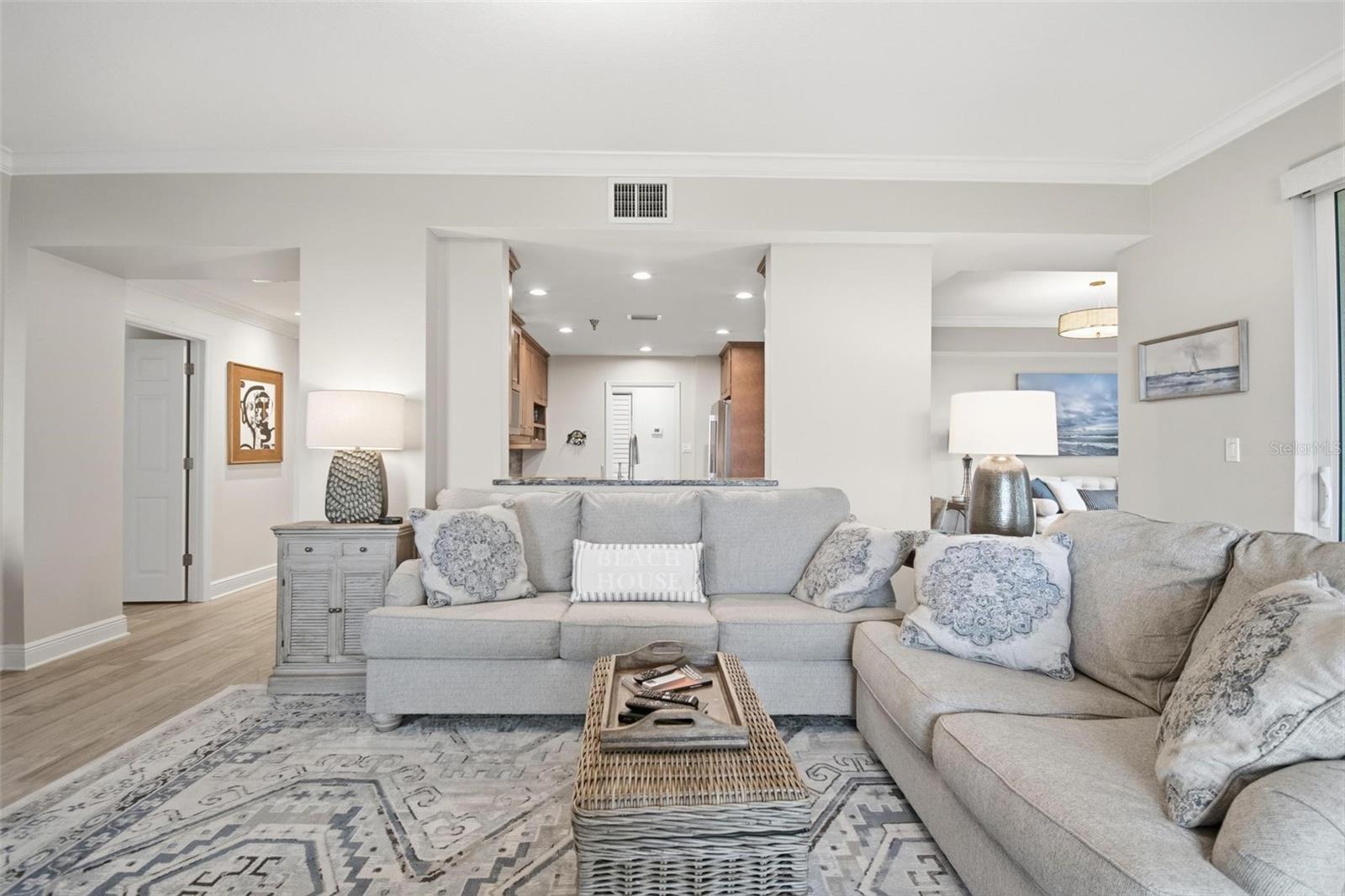 11 AVENUE DE LA MER #1101