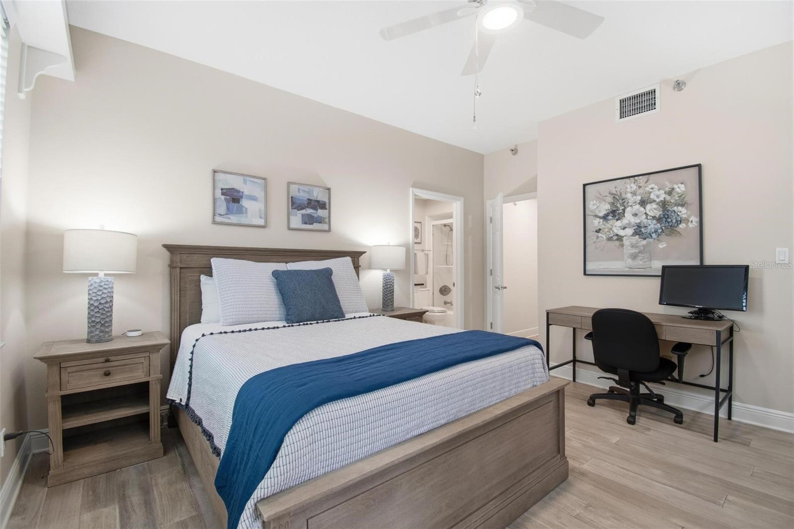 11 AVENUE DE LA MER #1101