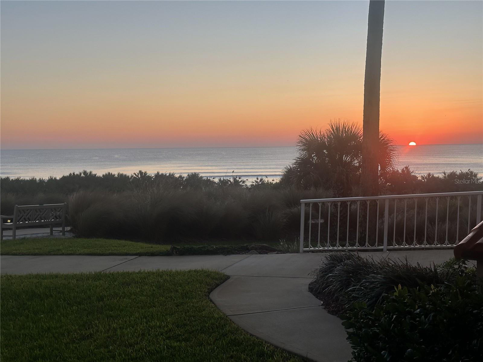 11 AVENUE DE LA MER #1101