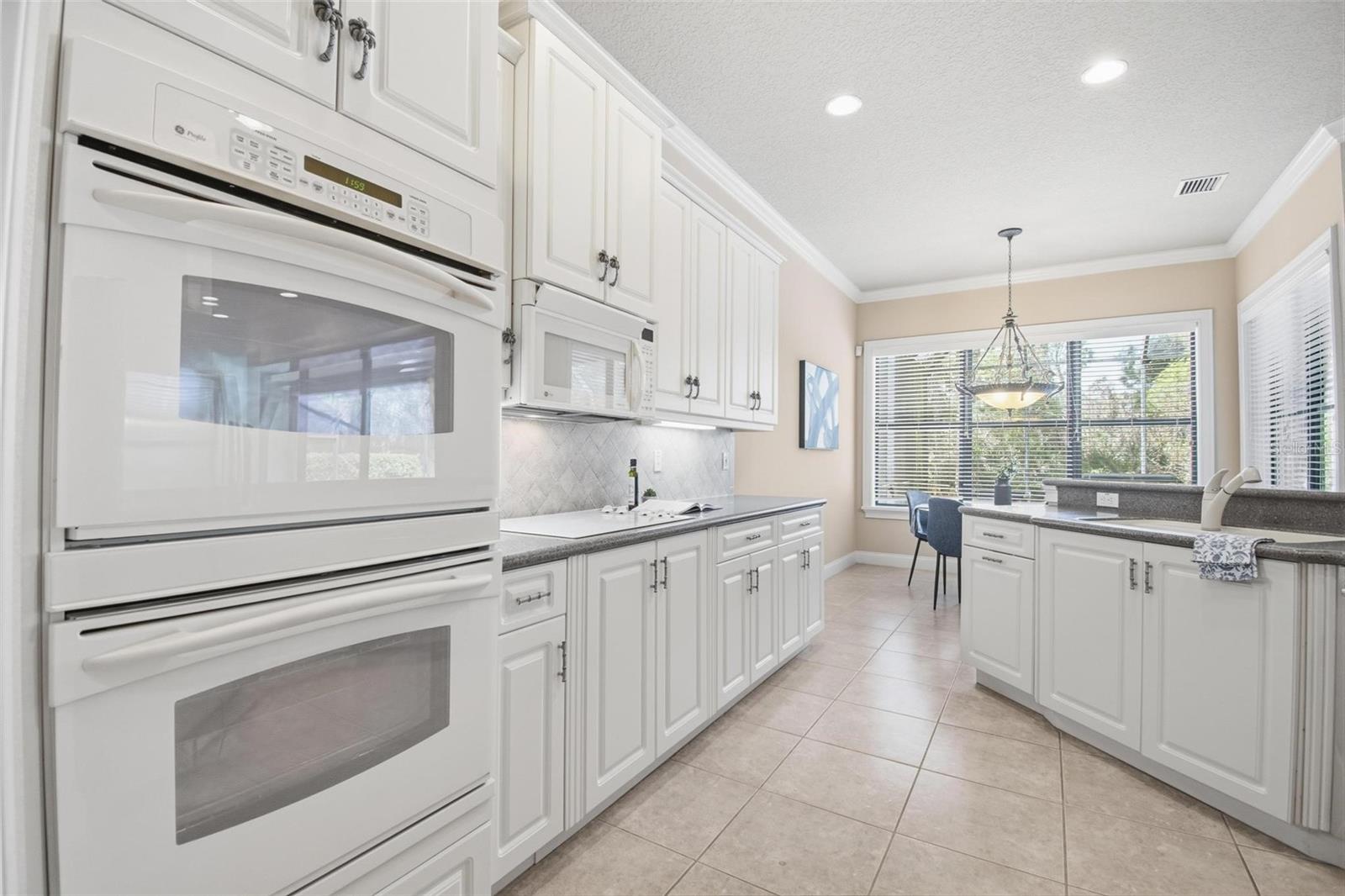 26 JASMINE DR