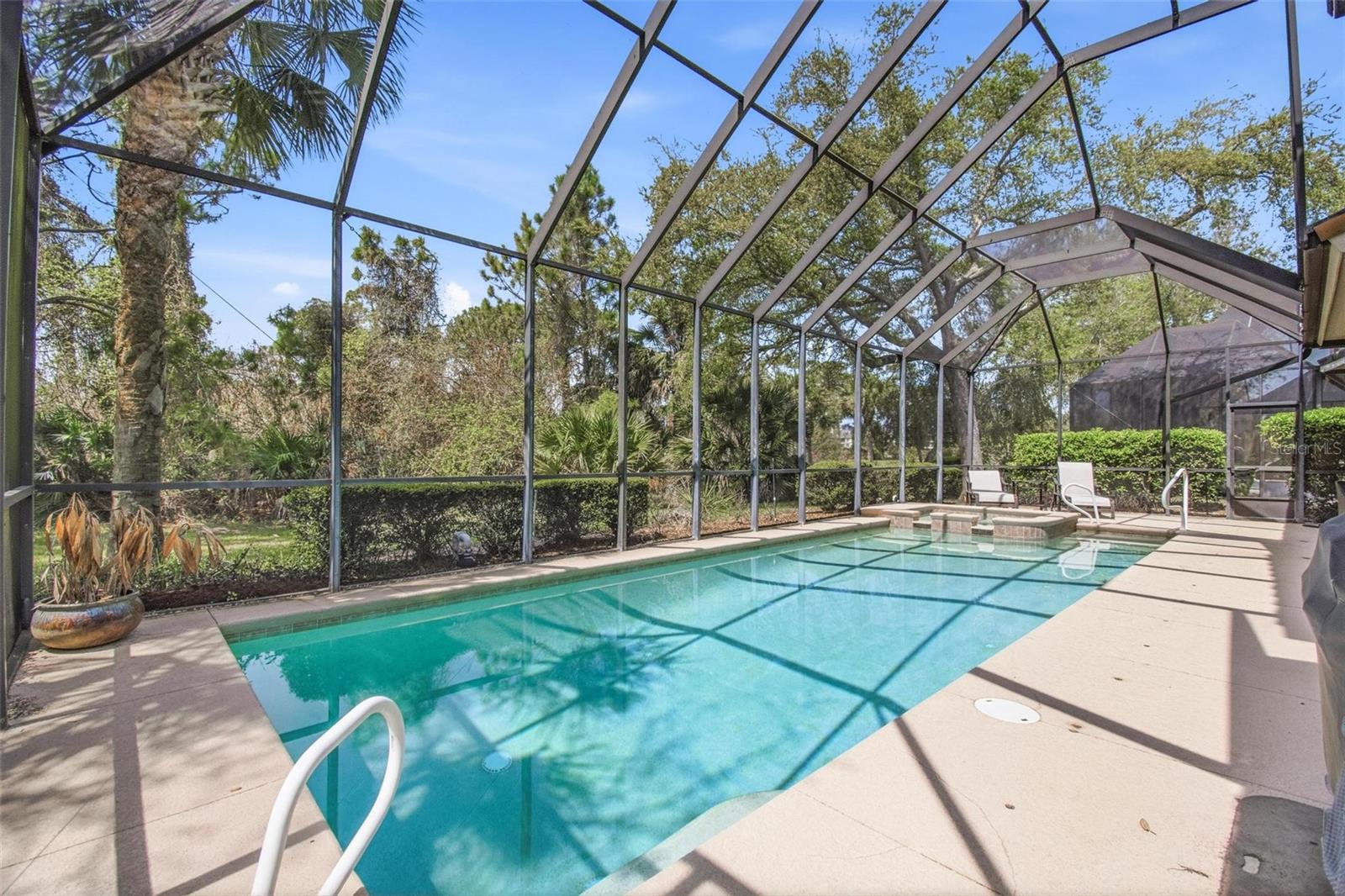 26 JASMINE DR