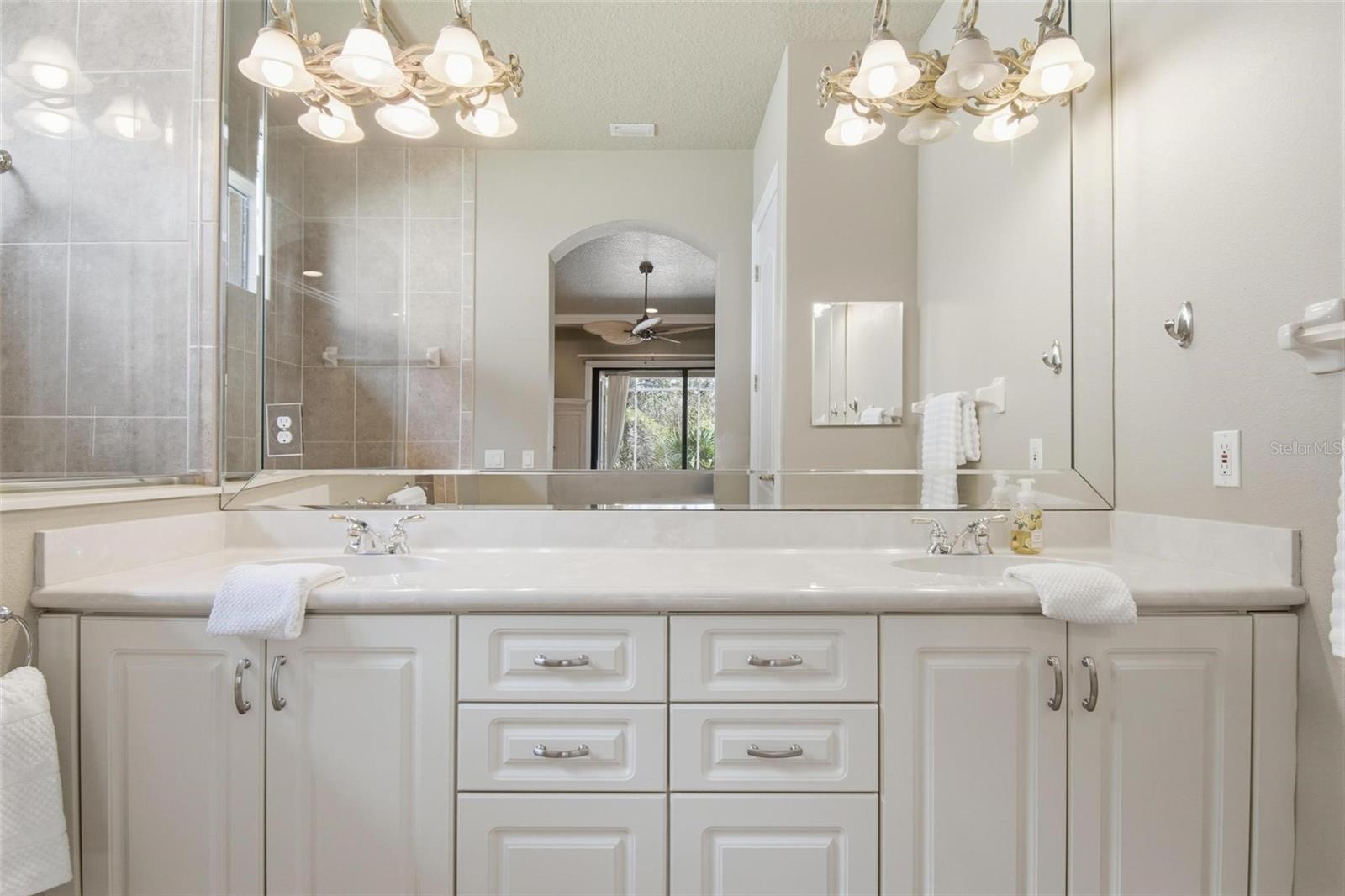 26 JASMINE DR