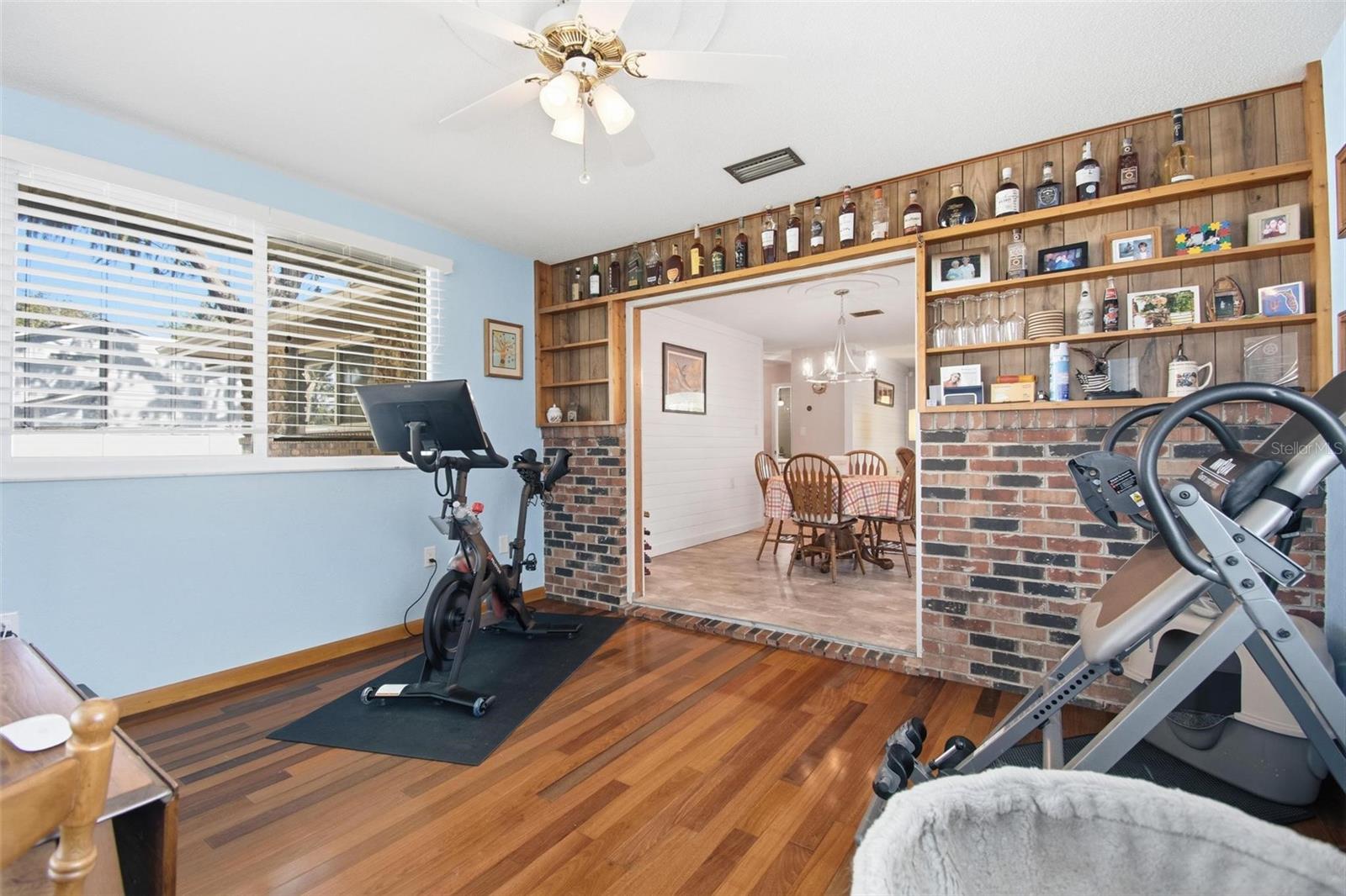 4368 N OCEAN SHORE BLVD