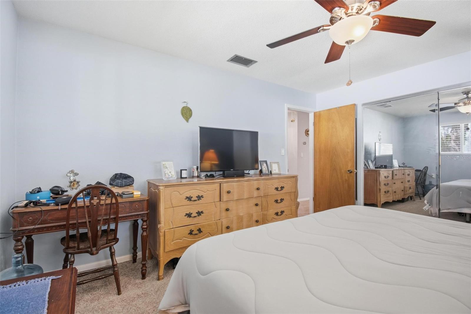 4368 N OCEAN SHORE BLVD