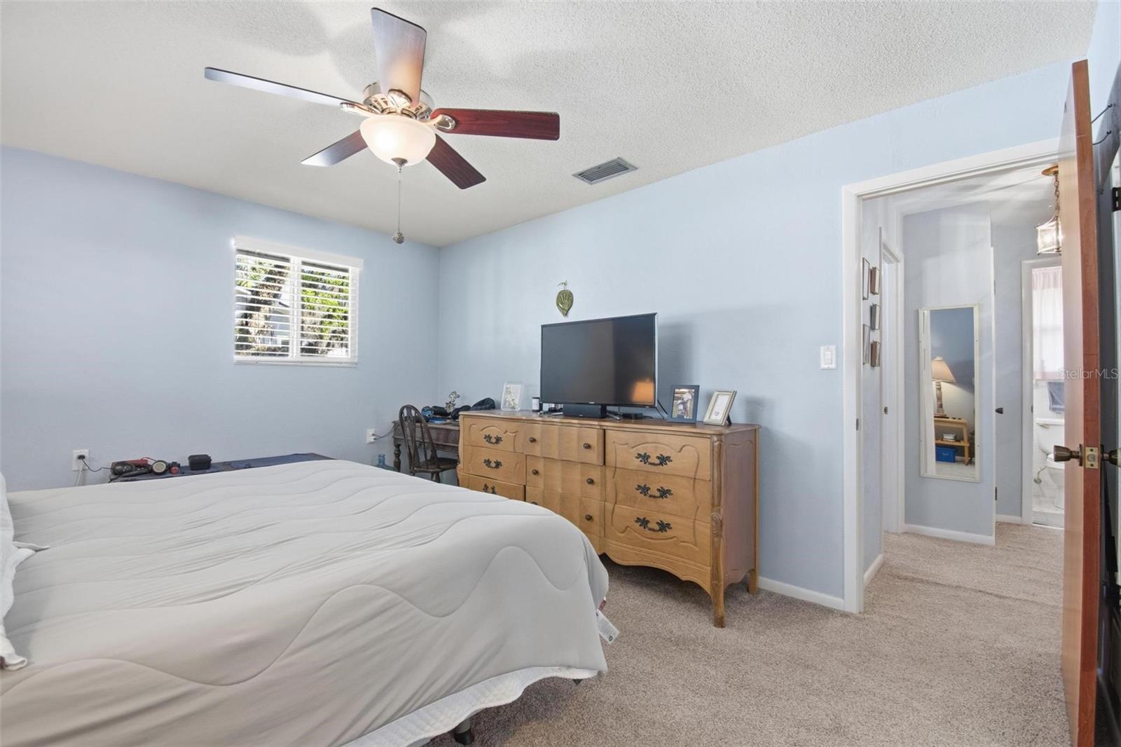 4368 N OCEAN SHORE BLVD