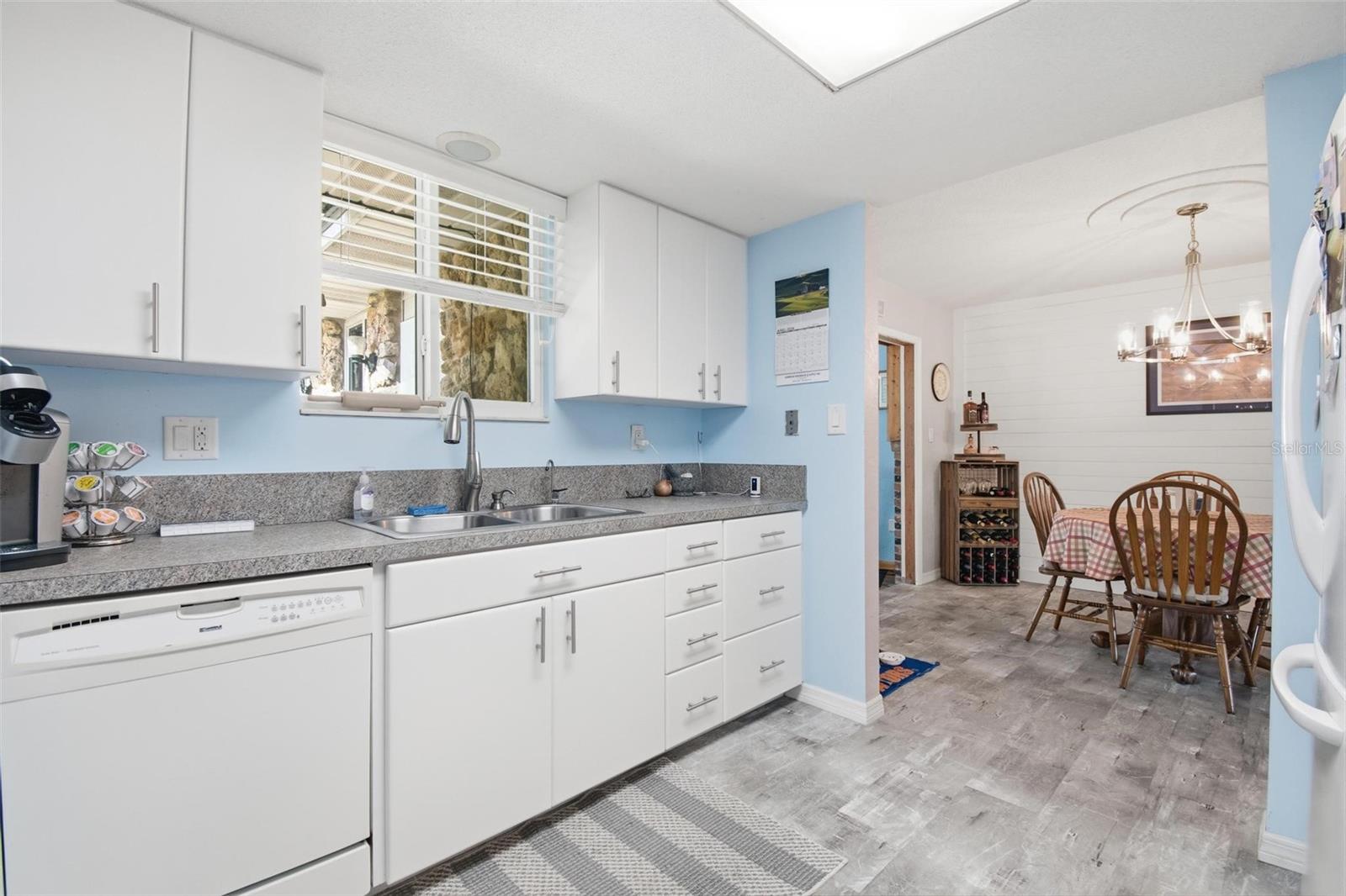 4368 N OCEAN SHORE BLVD