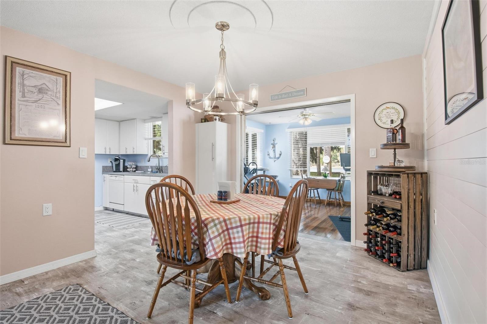 4368 N OCEAN SHORE BLVD