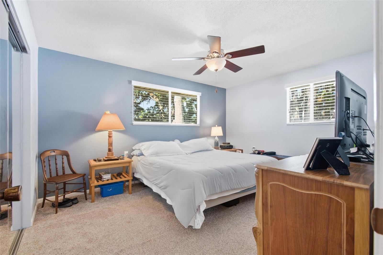 4368 N OCEAN SHORE BLVD