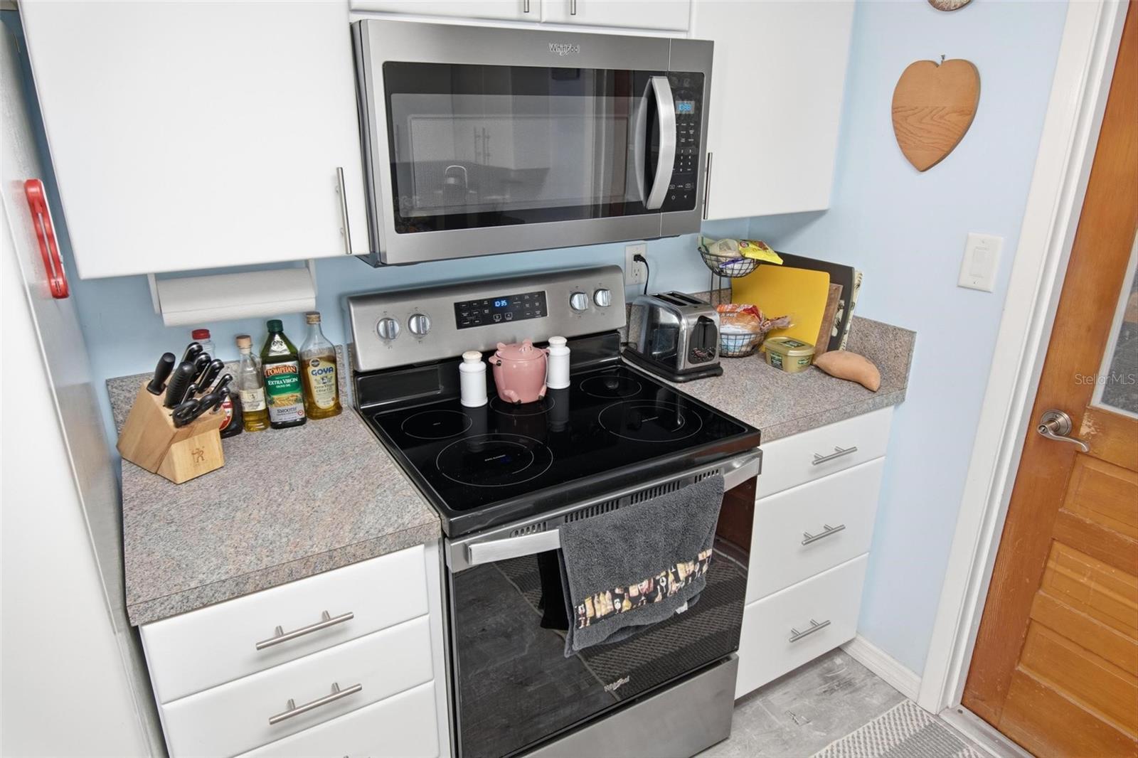 4368 N OCEAN SHORE BLVD