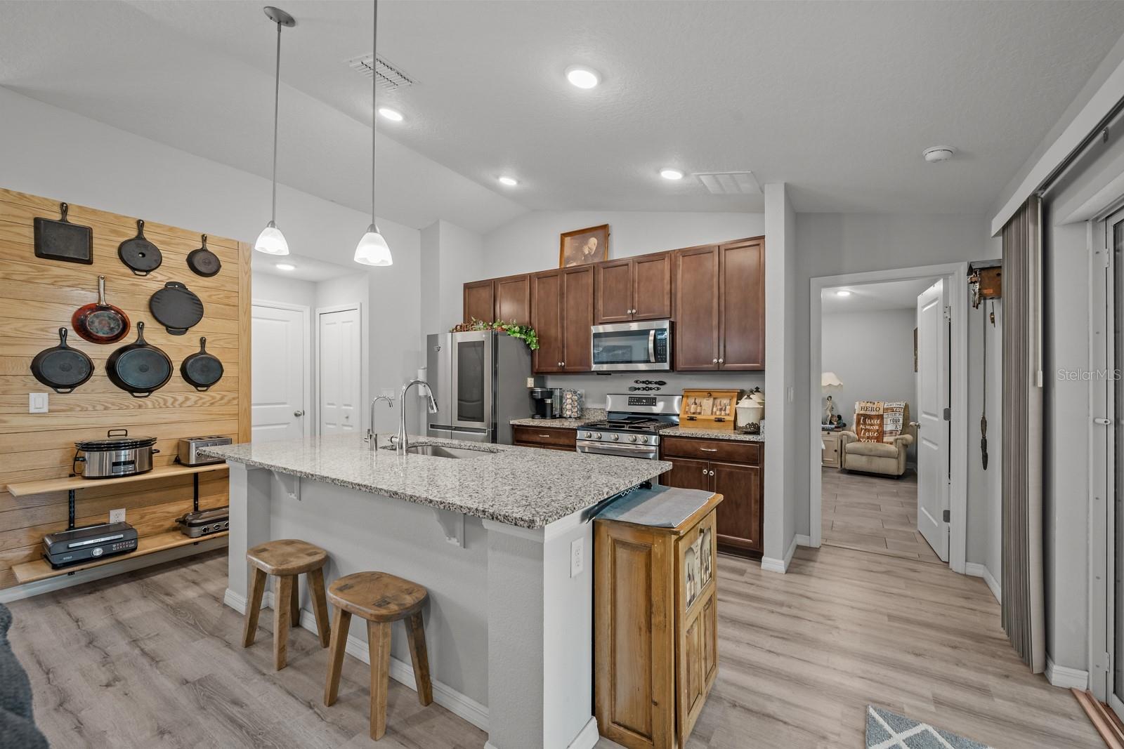 45 WOODFIELD DR