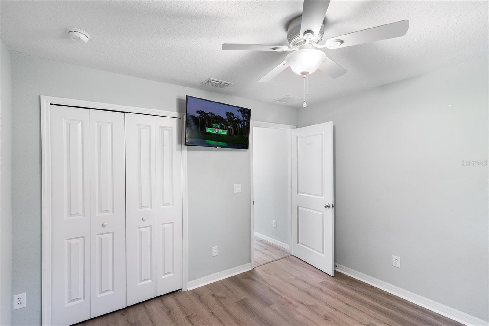 45 WOODFIELD DR