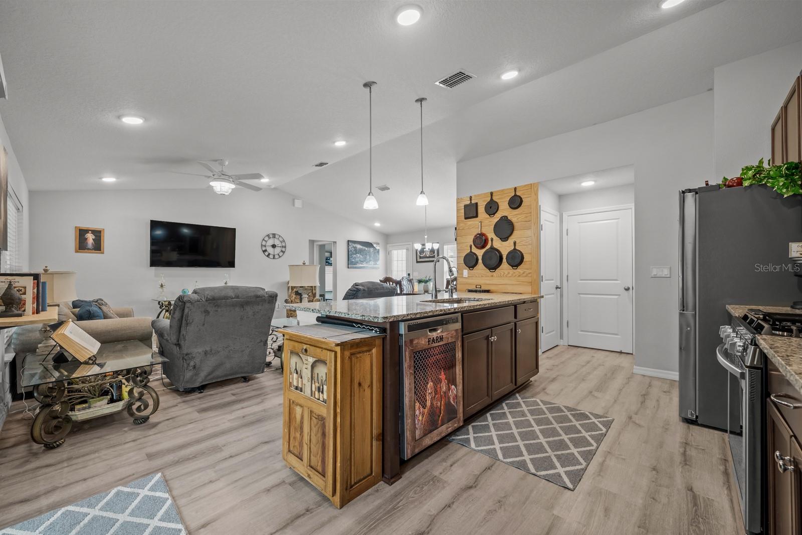 45 WOODFIELD DR