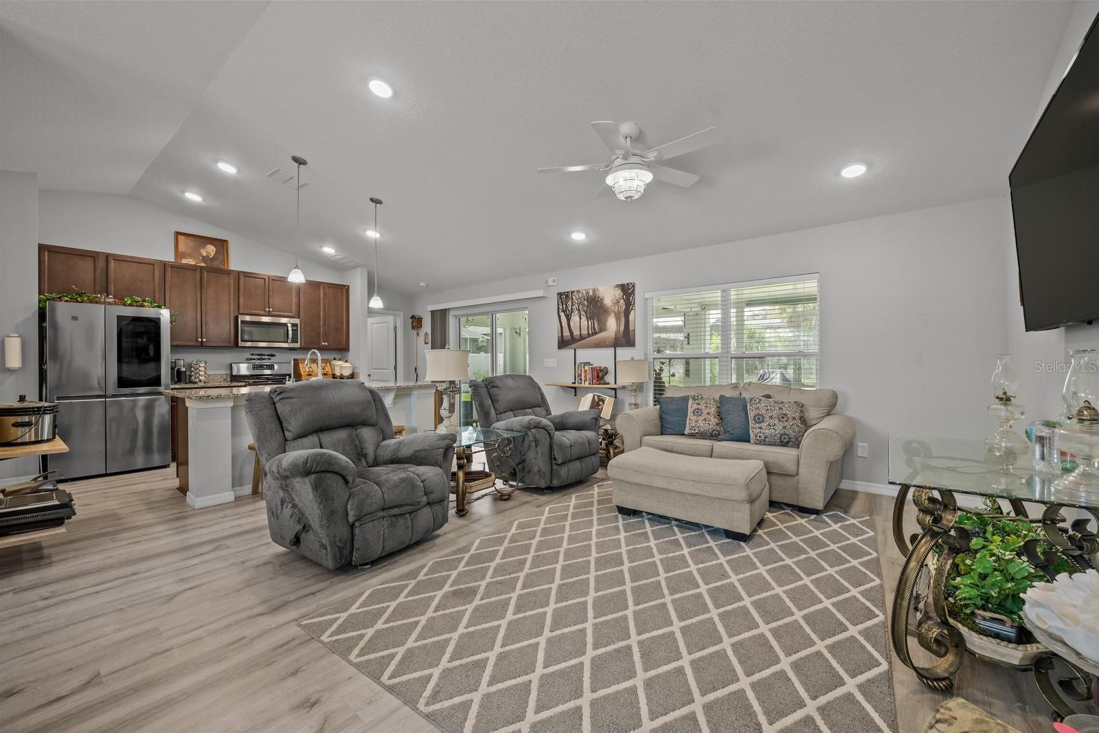 45 WOODFIELD DR