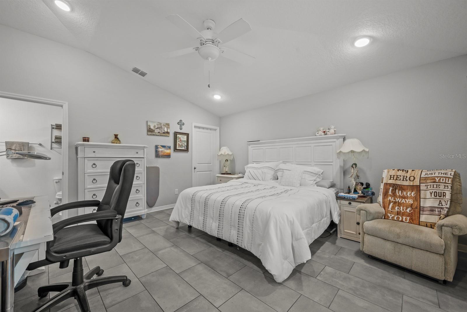 45 WOODFIELD DR