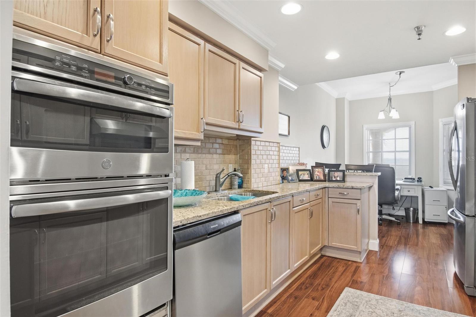 11 AVENUE DE LA MER #1306