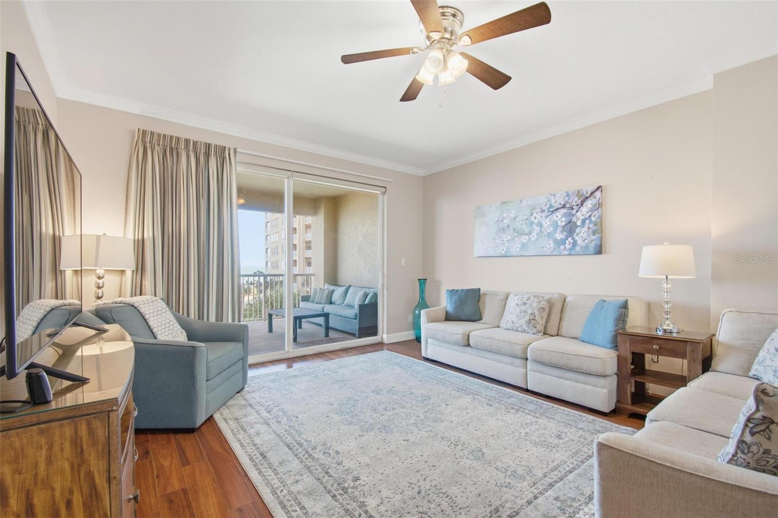 11 AVENUE DE LA MER #1306