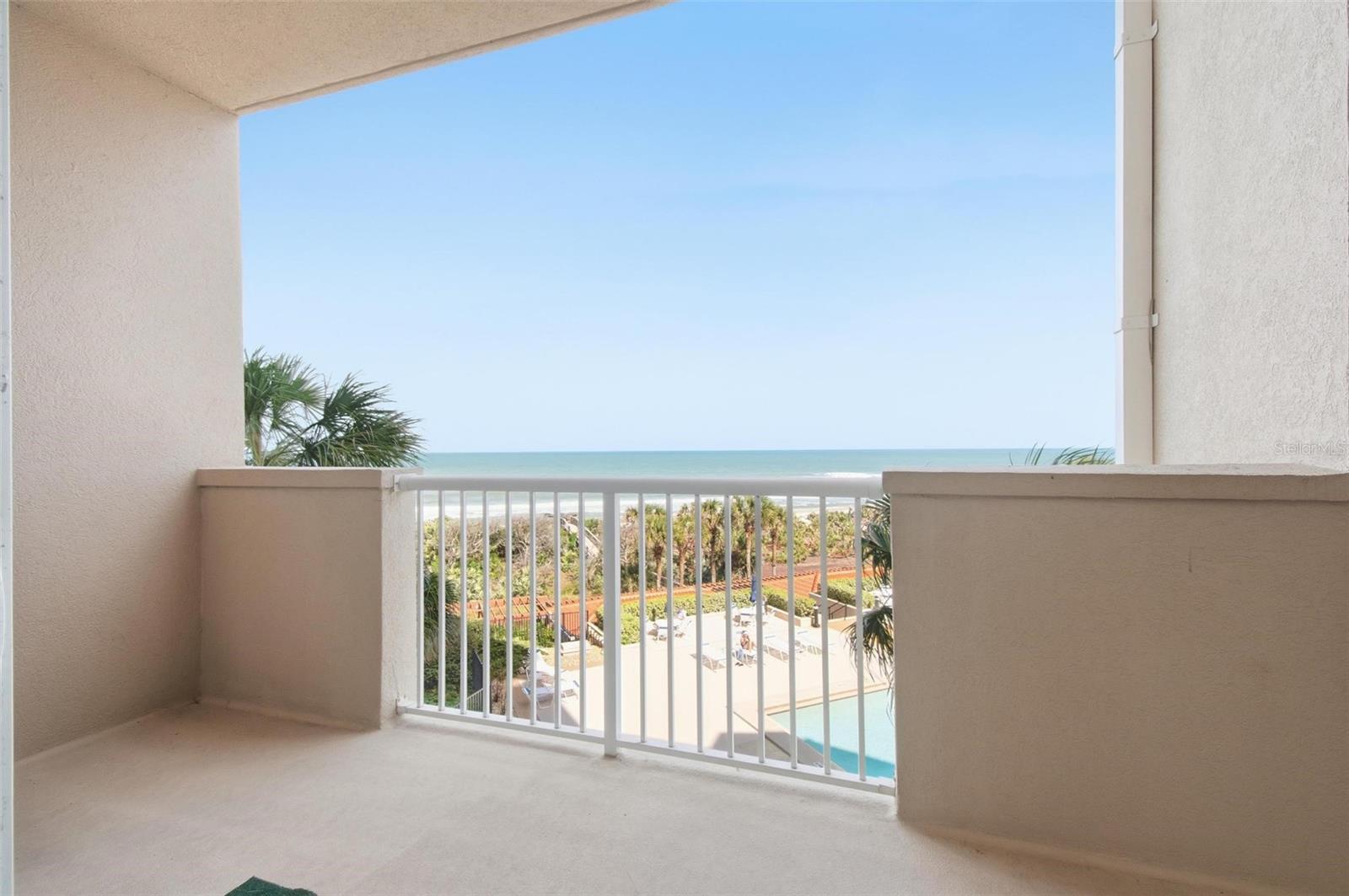11 AVENUE DE LA MER #1306
