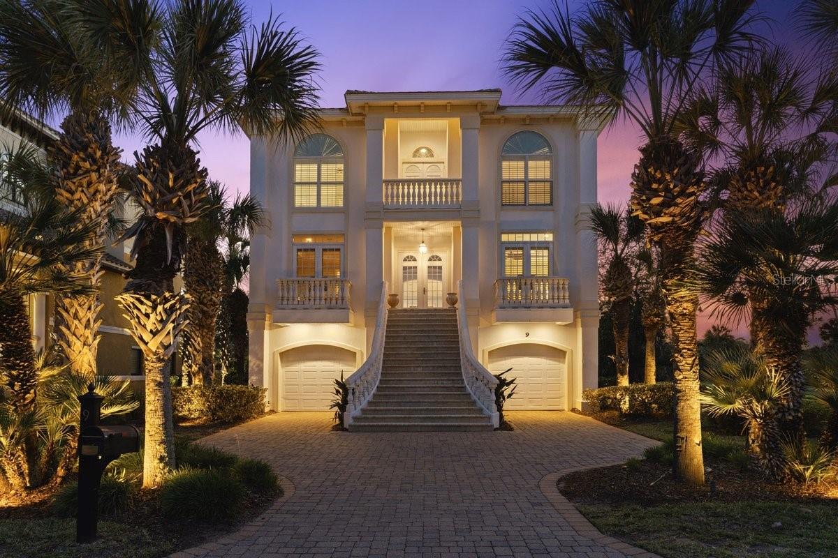9 NORTHSHORE DR